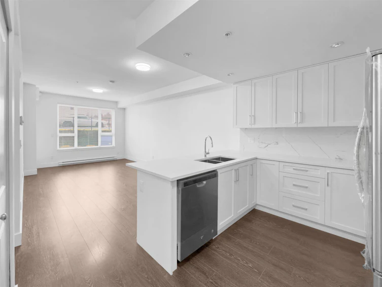 208-9983 E Barnston Drive, Surrey, BC, V4N 6T3 - 2