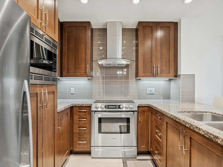 707-1415 Parkway Boulevard, Coquitlam, BC, V3E 0C7 - 8