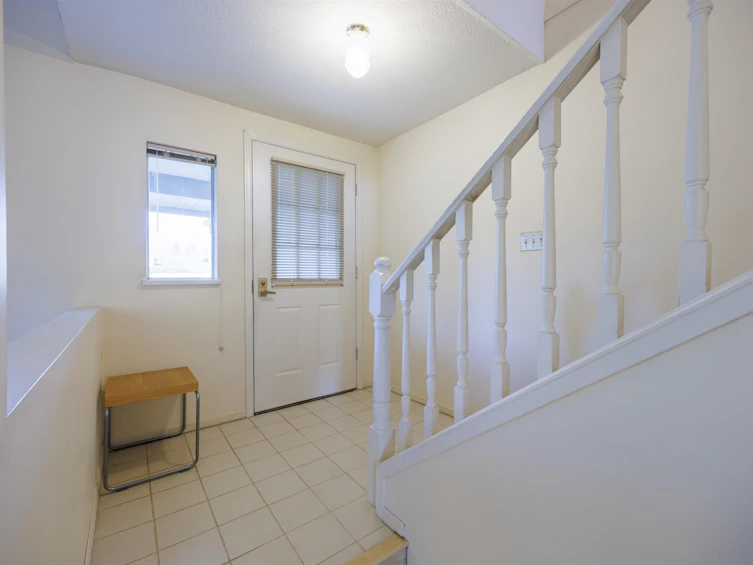 15114 98 Avenue, Surrey, BC, V3R 8T2 - 5