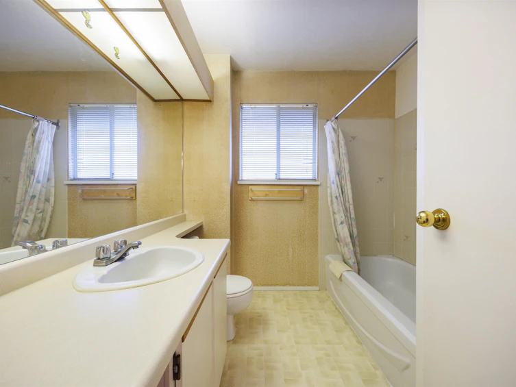 15114 98 Avenue, Surrey, BC, V3R 8T2 - 10