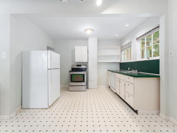 4150 Dollarton Highway, North Vancouver, BC, V7G 1A2 - 16