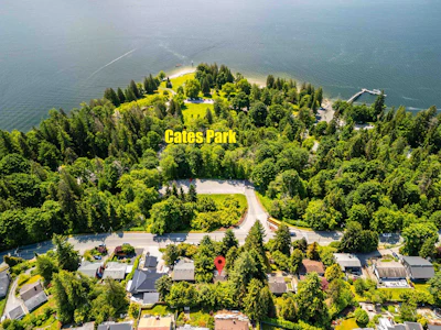 4150 Dollarton Highway - 4