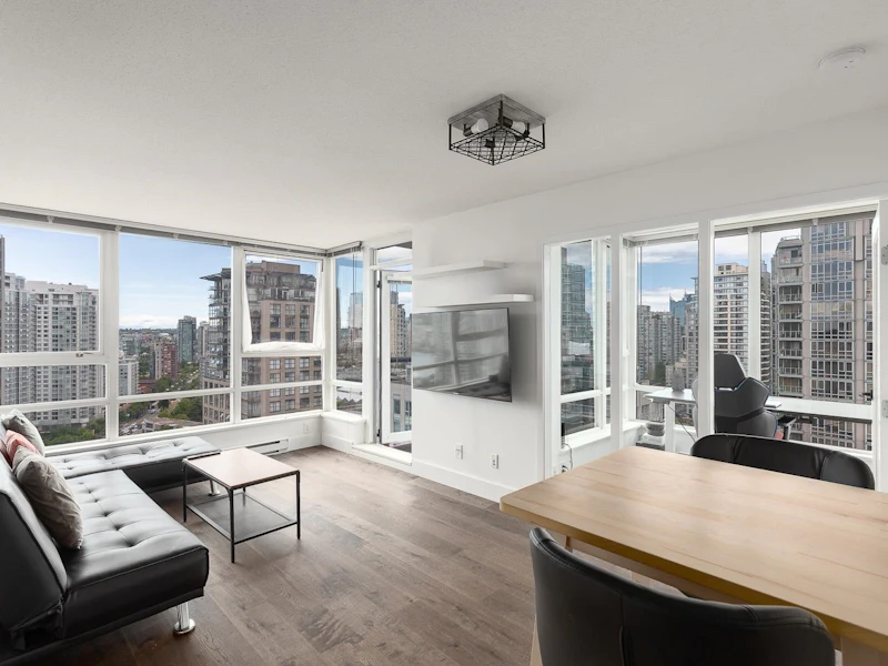 2710 - 928 Beatty Street, Vancouver BC V6Z 3G6