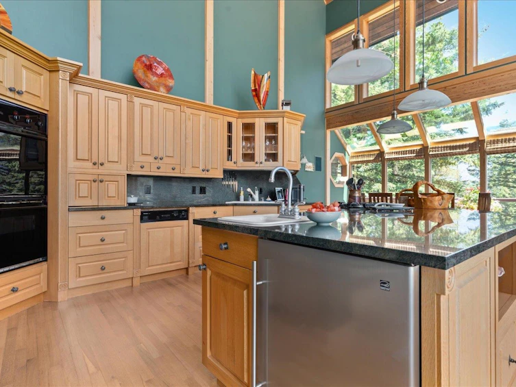 21377 Thacker Mtn Road, Hope, BC, V0X 1L1 - 9