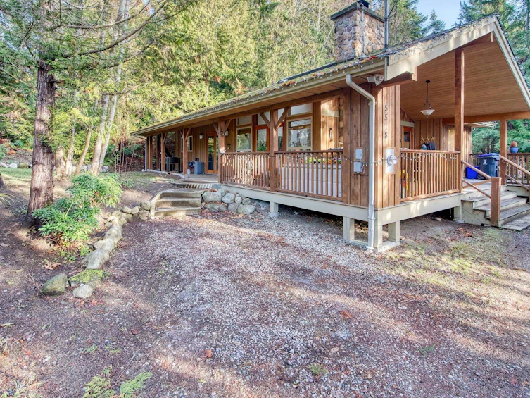 5518 Wakefield Road, Sechelt, BC, V0N 3A8 - 2