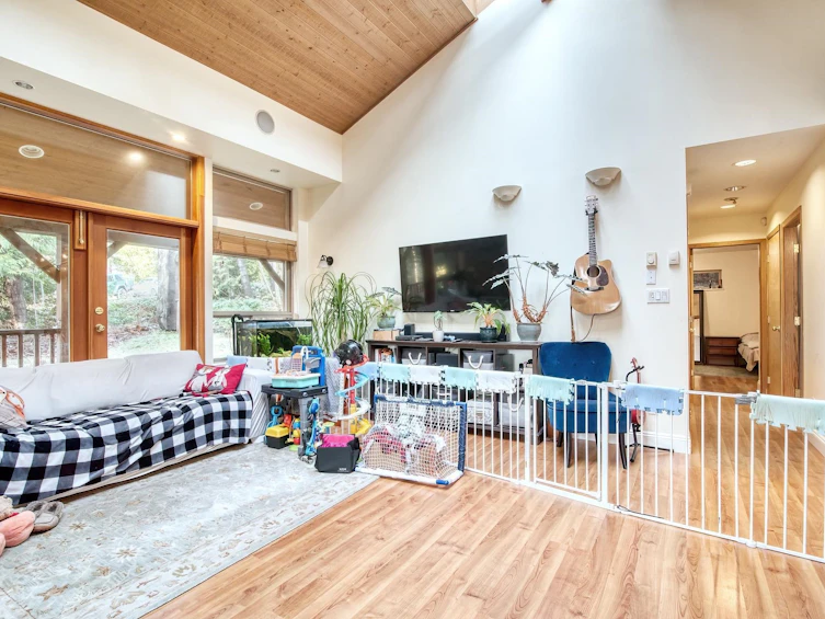 5518 Wakefield Road, Sechelt, BC, V0N 3A8 - 9