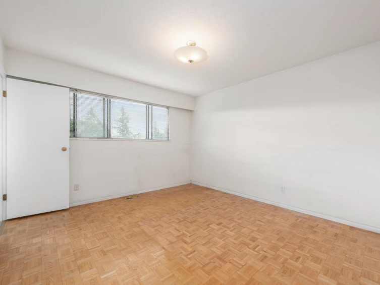 128 Finnigan Street, Coquitlam, BC, V3K 5H9 - 4