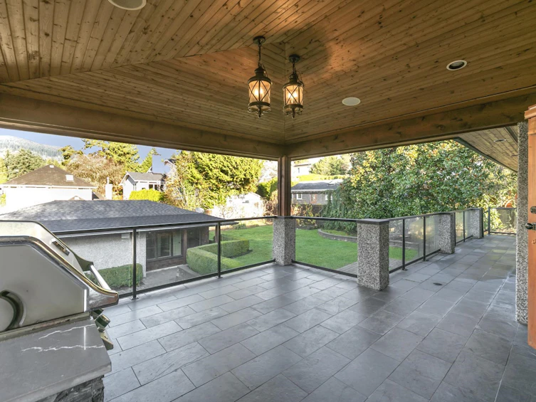 1031 Inglewood Avenue, West Vancouver, BC, V7T 1Y1 - 9