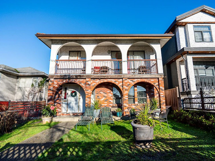 557 E 58th Avenue, Vancouver, BC, V5X 1W1 - 4