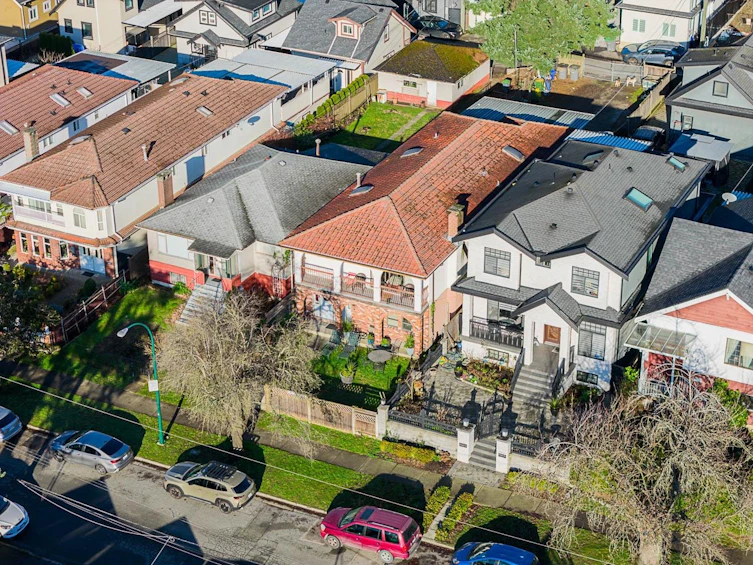 557 E 58th Avenue, Vancouver, BC, V5X 1W1 - 10