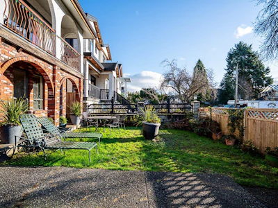557 E 58th Avenue - 5