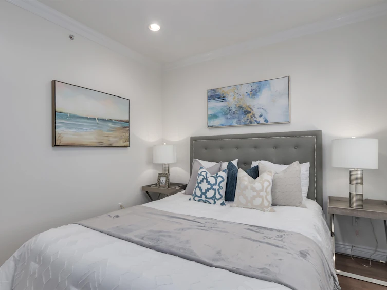2151 Triumph Street, Vancouver, BC, V5L 1L1 - 16