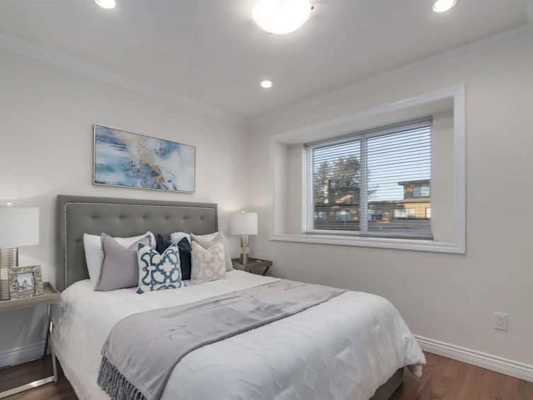 2151 Triumph Street, Vancouver, BC, V5L 1L1 - 14