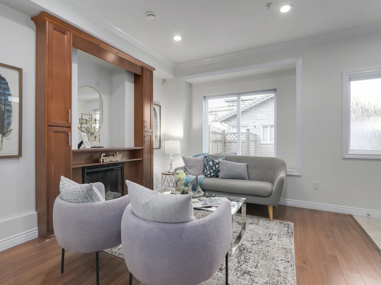 2151 Triumph Street, Vancouver, BC, V5L 1L1 - 5