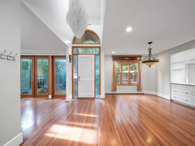 992 3rd Street - 3