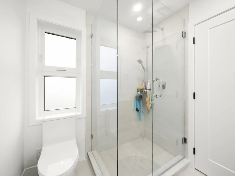 552 E 58th Avenue, Vancouver, BC, V5X 1W2 - 12