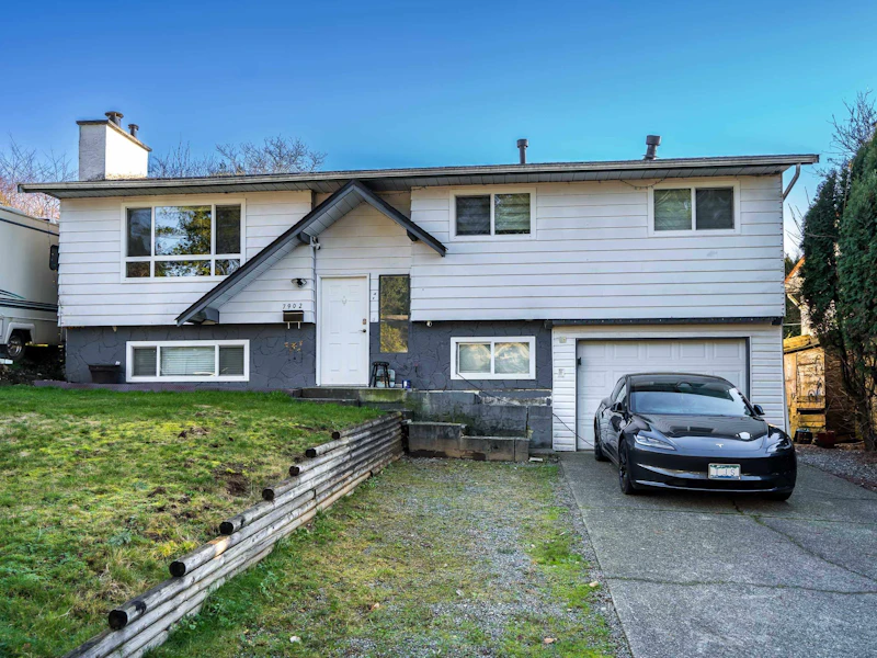 7902 Heron Street, Mission BC V2V 6A1