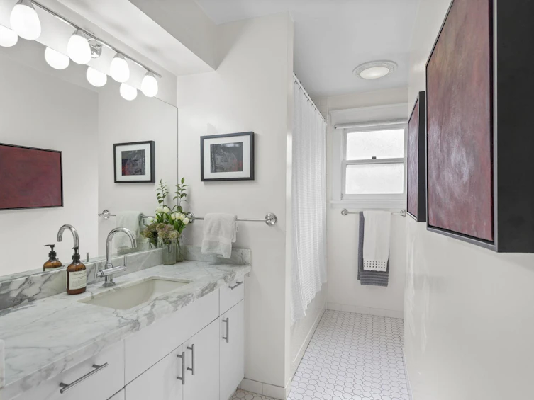 1365 W 7th Avenue, Vancouver, BC, V6H 1B8 - 12