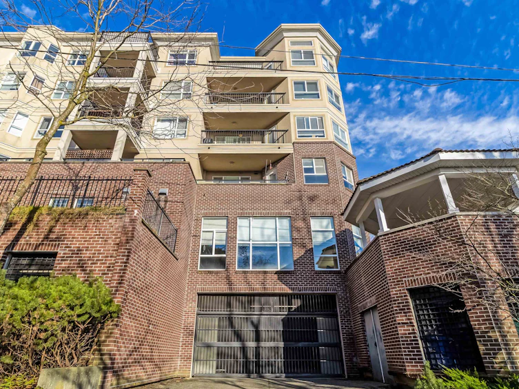 101-202 Mowat Street, New Westminster, BC, V3M 4B2 - 2