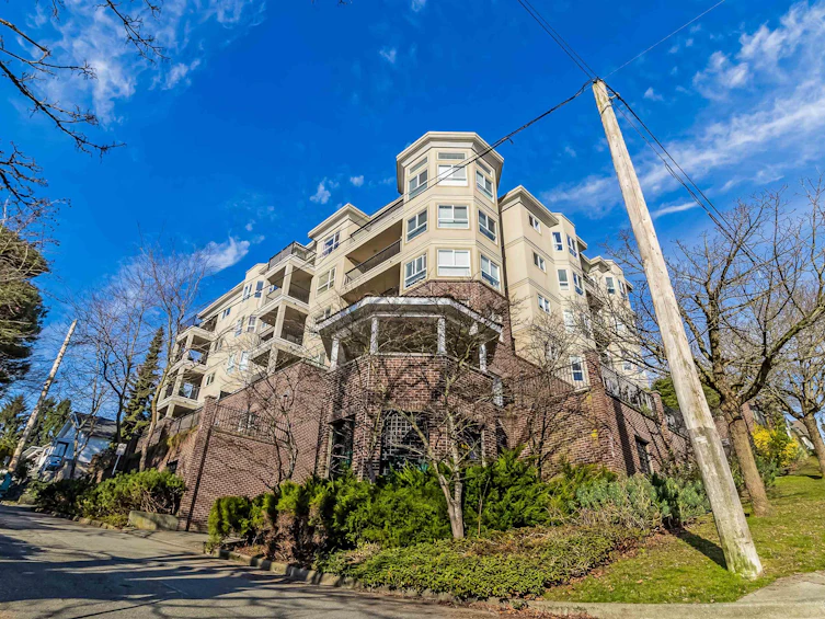 101-202 Mowat Street, New Westminster, BC, V3M 4B2 - 24