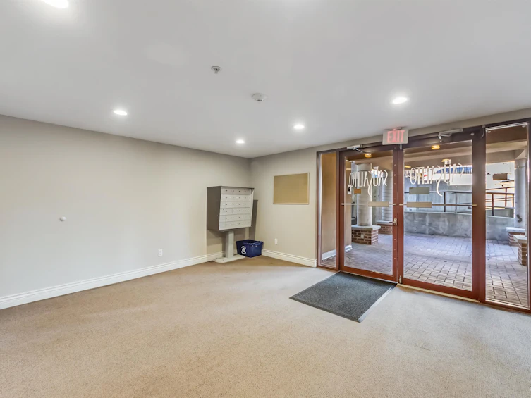 101-202 Mowat Street, New Westminster, BC, V3M 4B2 - 3