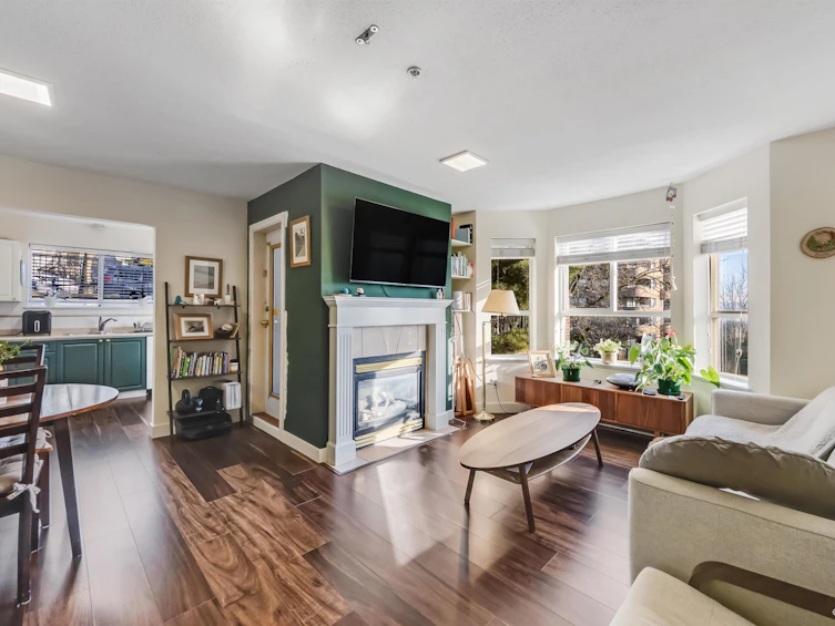 101-202 Mowat Street, New Westminster, BC, V3M 4B2 - 4
