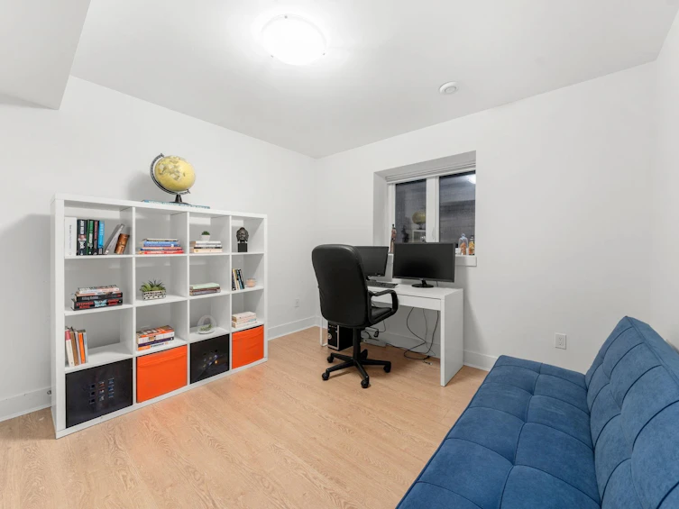 361 E 15th Street, North Vancouver, BC, V7L 2R6 - 30