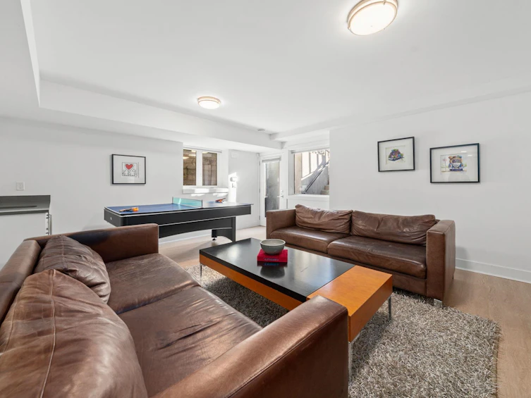 361 E 15th Street, North Vancouver, BC, V7L 2R6 - 33