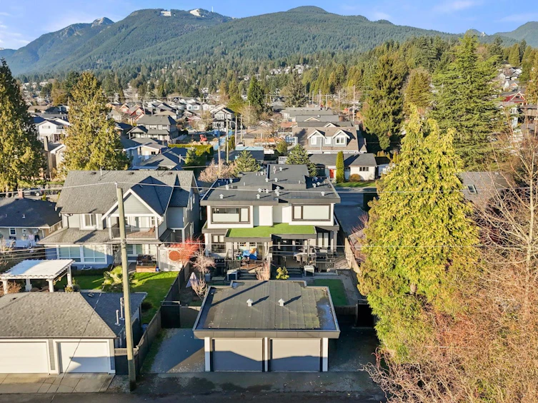 361 E 15th Street, North Vancouver, BC, V7L 2R6 - 37