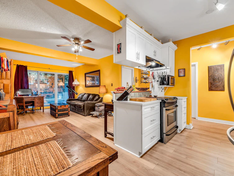 109-1655 Nelson Street, Vancouver, BC, V6G 1M4 - 8