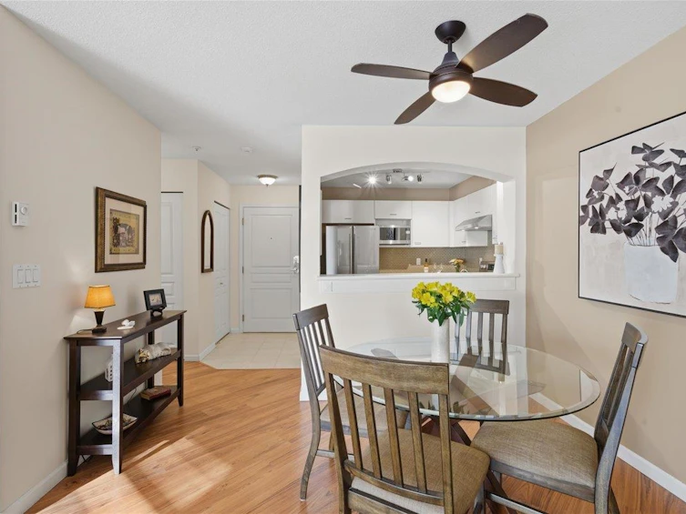 323-1252 Town Centre Boulevard, Coquitlam, BC, V3B 7R7 - 8