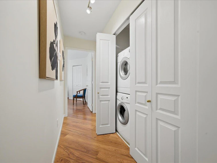 323-1252 Town Centre Boulevard, Coquitlam, BC, V3B 7R7 - 21