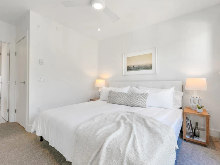2431 W Broadway, Vancouver, BC, V6K 2E8 - 25