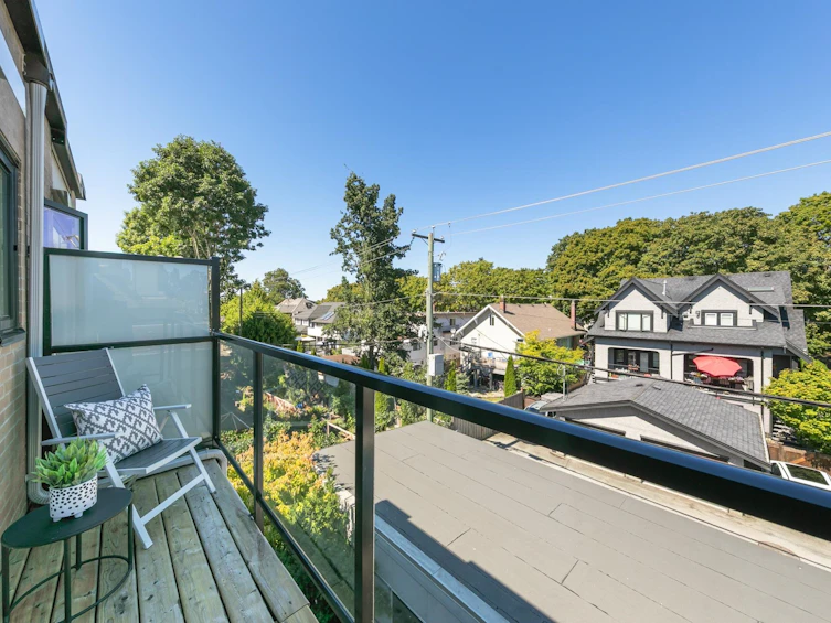 2431 W Broadway, Vancouver, BC, V6K 2E8 - 31