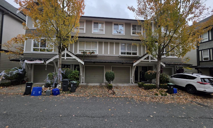 9-6747 203rd Street