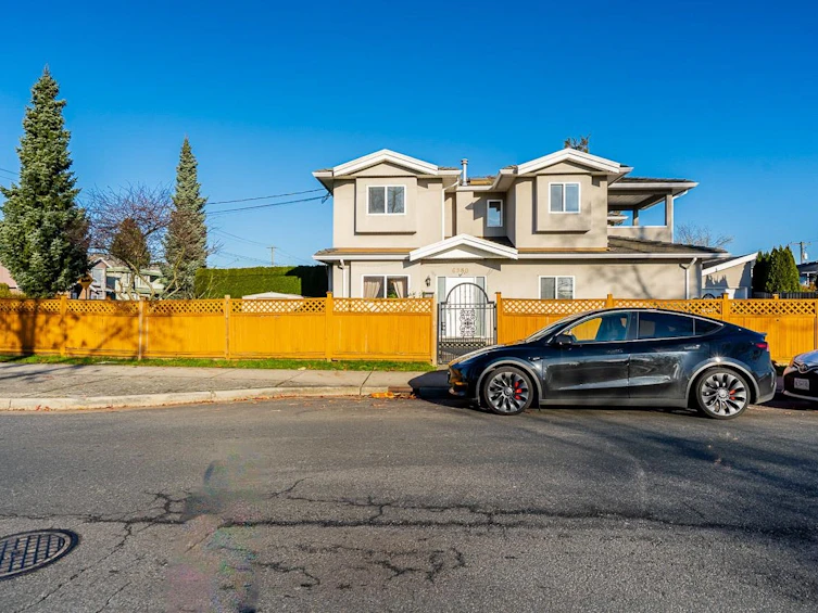 6980 Humphries Avenue, Burnaby, BC, V5E 4N4 - 28
