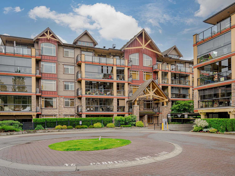 592-8288 207a Street, Langley, BC, V2Y 0L2