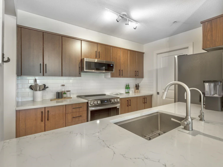 302-3240 St Johns Street, Port Moody, BC, V3H 0C1 - 12