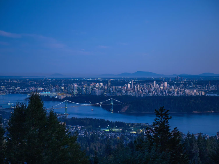 2673 Finch Hill, West Vancouver, BC, V7S 3H3 - 2