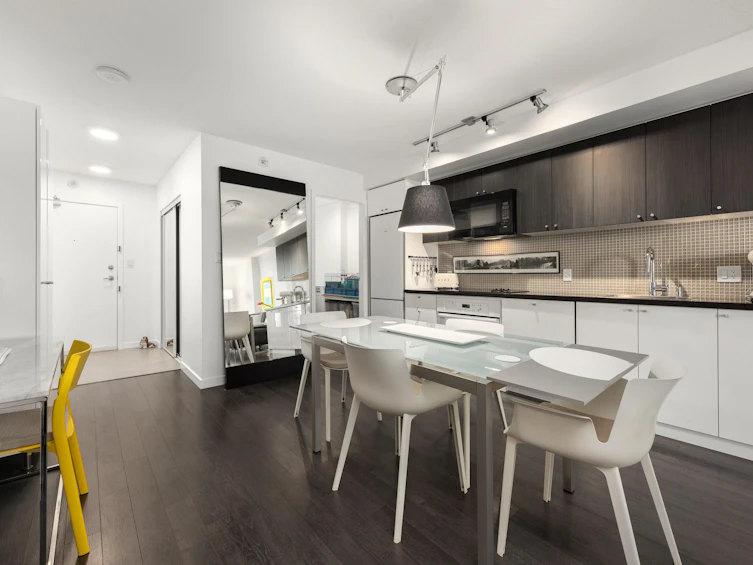 1711-788 Hamilton Street, Vancouver, BC, V6B 0E9 - 4