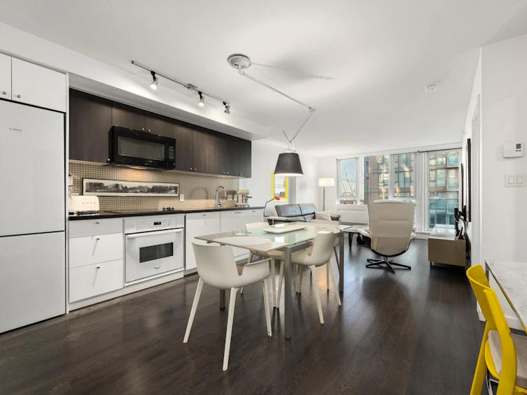 1711-788 Hamilton Street, Vancouver, BC, V6B 0E9 - 9