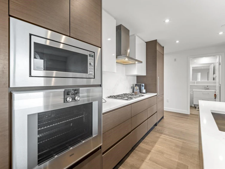 408-5693 Elizabeth Street, Vancouver, BC, V5Y 3K1 - 4