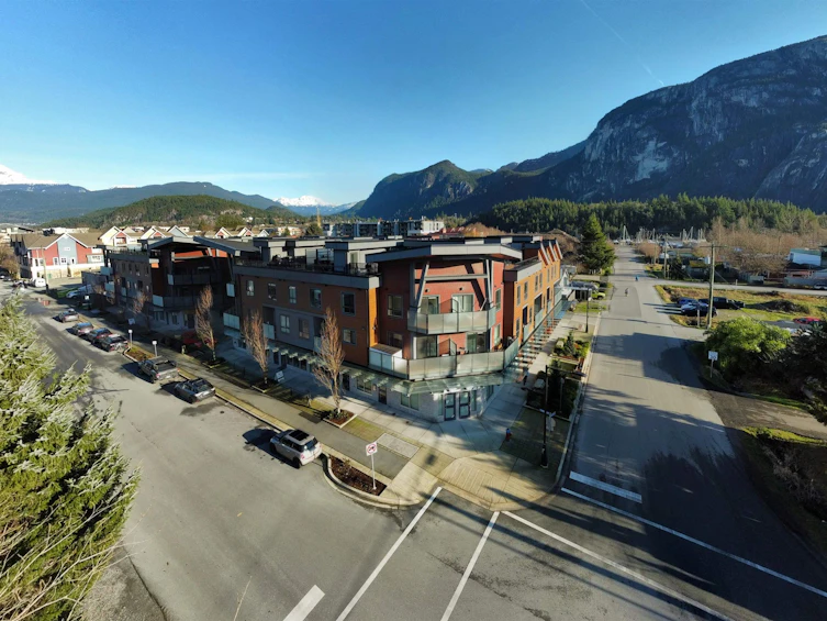207-37808 Third Avenue, Squamish, BC, V8B 1B9 - 18