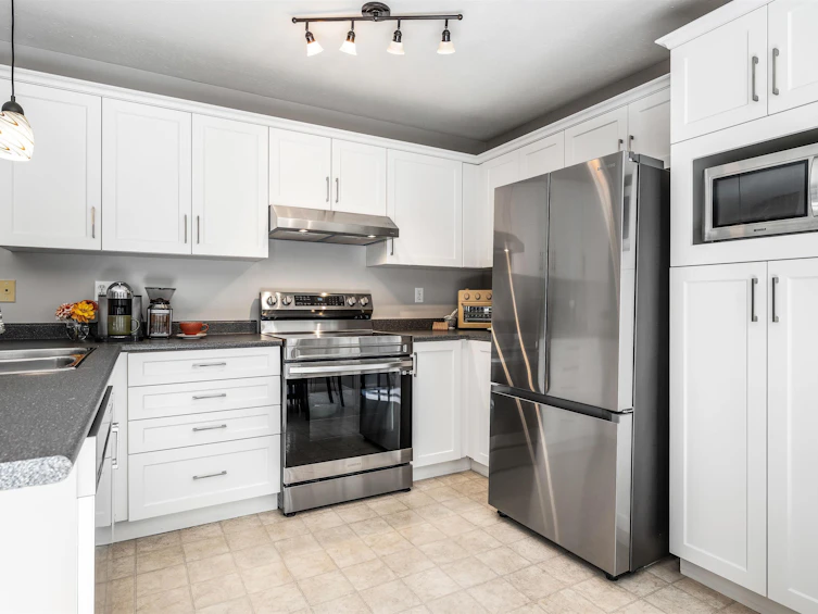 8-45932 Lewis Avenue, Chilliwack, BC, V2P 3C2 - 2