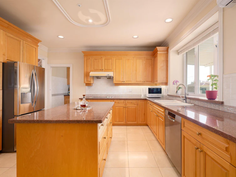 6669 Heather Street, Vancouver, BC, V6P 3P3 - 13