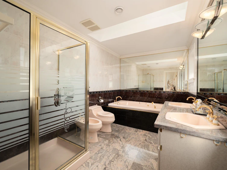 6669 Heather Street, Vancouver, BC, V6P 3P3 - 22