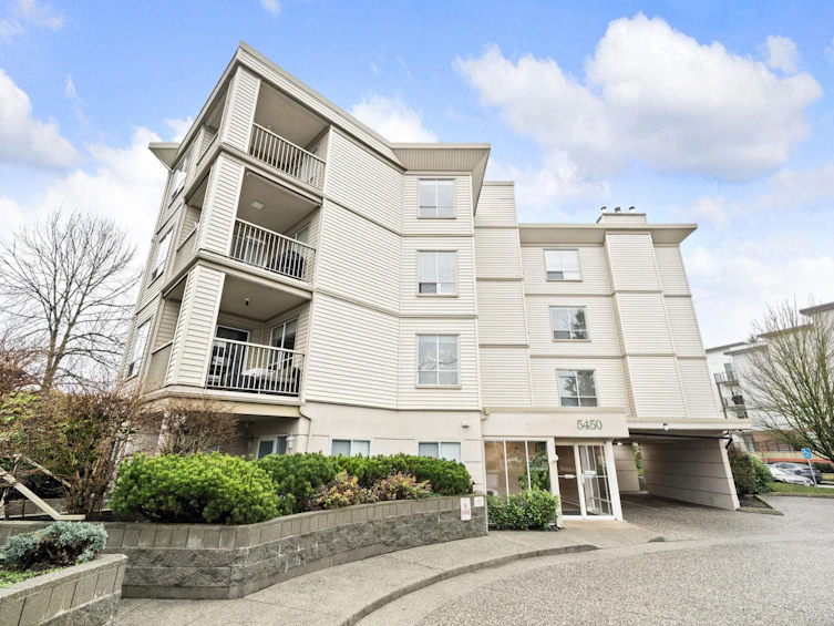 105-5450 208 Street, Langley, BC, V3A 2J9