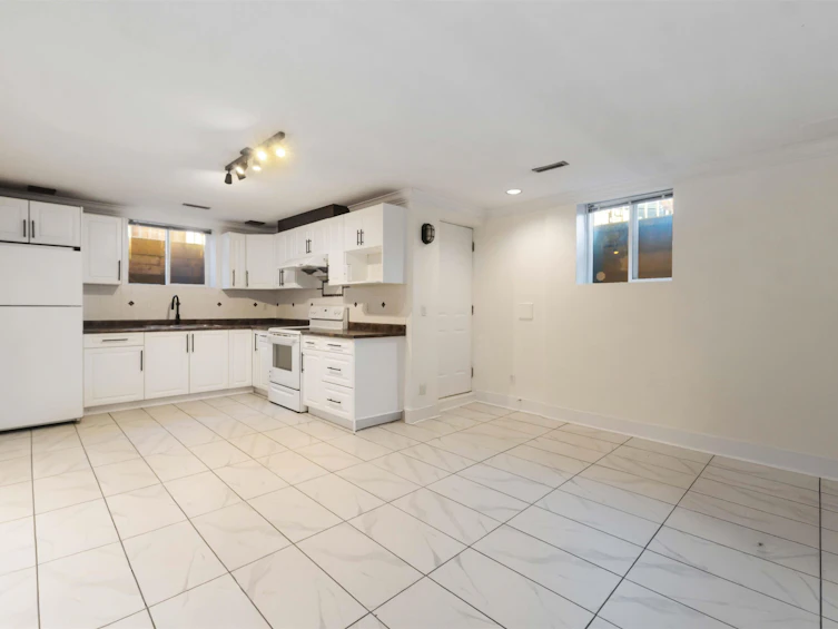 8330 168 Street, Surrey, BC, V4N 4T7 - 28