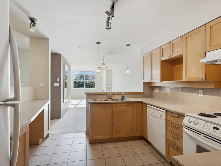 303-3580 W 41st Avenue, Vancouver, BC, V6N 3E6 - 4