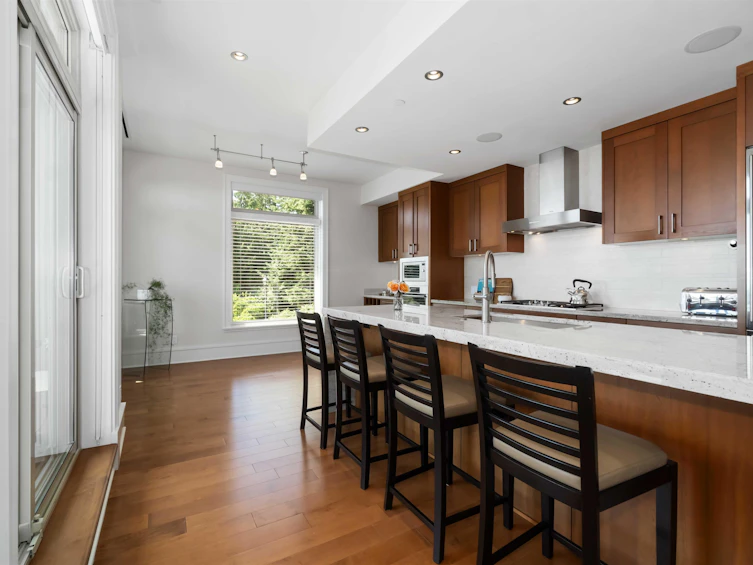304-2535 Garden Court, West Vancouver, BC, V7S 0A1 - 14